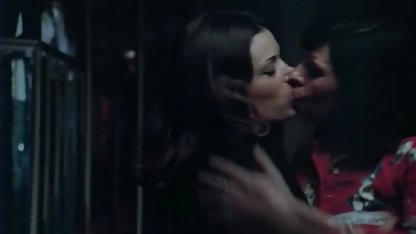 Lola horoz emmek ve sevgilisine eşek verir gizli çekim türk porn