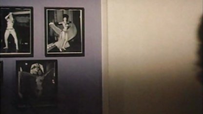 Bir mayo içinde sarışın para için bir oral seks yaşlı türk porn verir