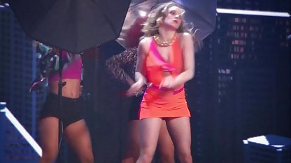 Lezbiyenler uyuyan bir arkadaşla iyi eğlenceler porn türk ifşa