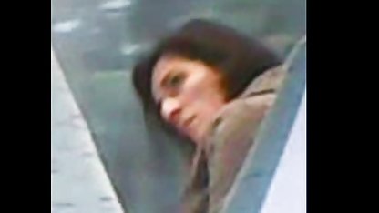 Doyumsuz Rus turk poro MILF kendini büyük yapay penis ile çekiç