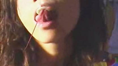 Banyoda sıcak ev yapımı türk lezbiyen porn oral seks