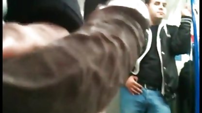 Öğrenci arkadaşına oral seks verir ve onun önünde bacaklar yayılır hd türk porn