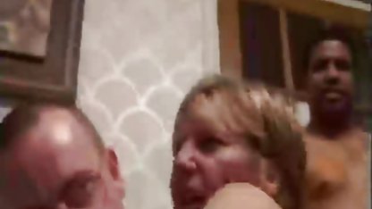 Rus öğrenciler kiralık vk pirno bir dairede bir alem düzenledi