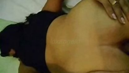 Oğlunu nazikçe emerek uyandırdı ve full türk pornoları kalın bir gövdeye tırmandı