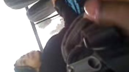Kocası kapalı kadın pornosu izlerken uzun orospu lanet sevgilisi